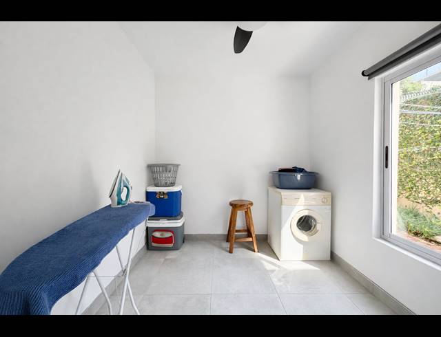 3 BEDROOM APARTMENT FOR SALE IN SHAKAS ROCK
